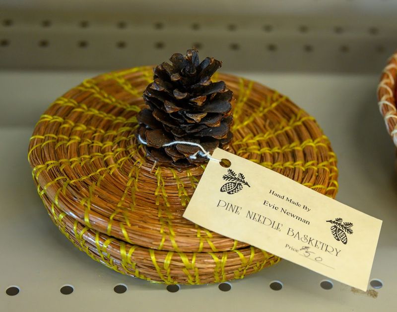 Gifts, Crafts, and Amish-Made Outdoor Furniture