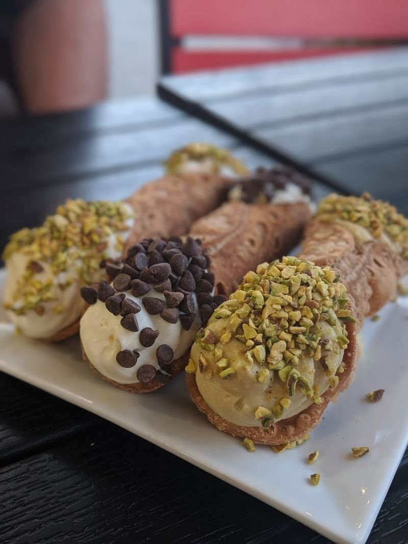 Homemade Cannolis That Taste Like a Nonna Made Them
