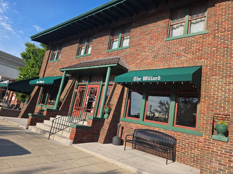 Honest Value in the Heart of Historic Downtown Franklin Honest Value in the Heart of Historic Downtown Franklin