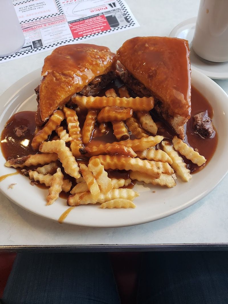 Hot Roast Beef Sandwiches Worth the Trip Alone