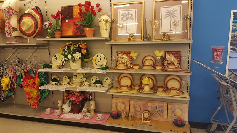 Housewares That Pull You In
