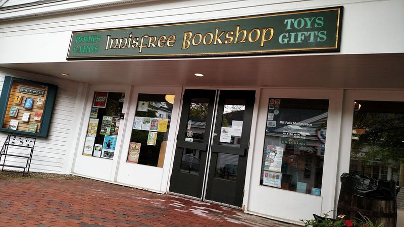 Innisfree Bookshop Cafe, Meredith, New Hampshire Innisfree Bookshop Cafe, Meredith, New Hampshire
