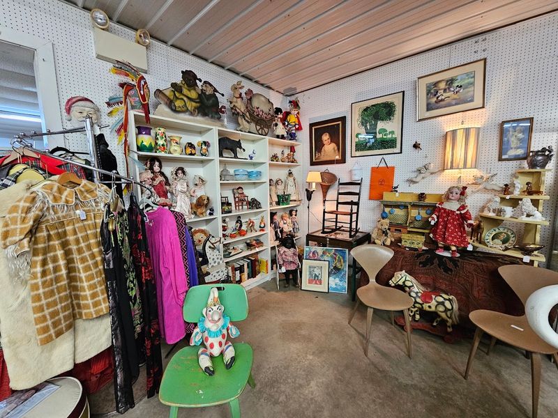 Inside Adamstown Antique Mall