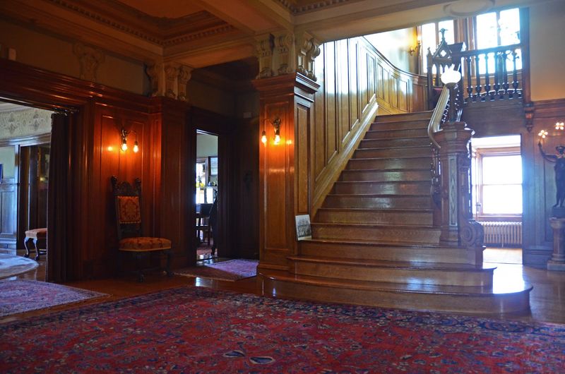 Inside the Grand Entryway Inside the Grand Entryway