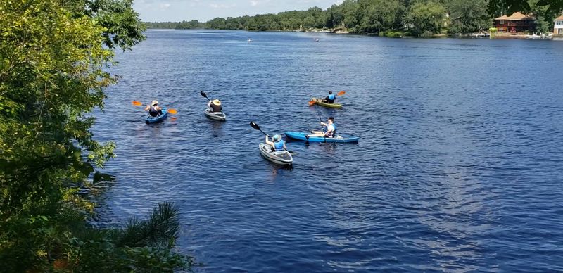 Kayaking and Paddling on a Freshwater Gem