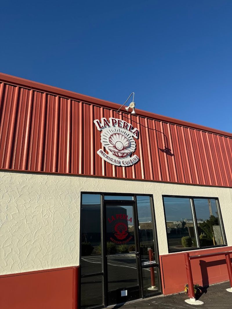 La Perla, Corvallis, Oregon