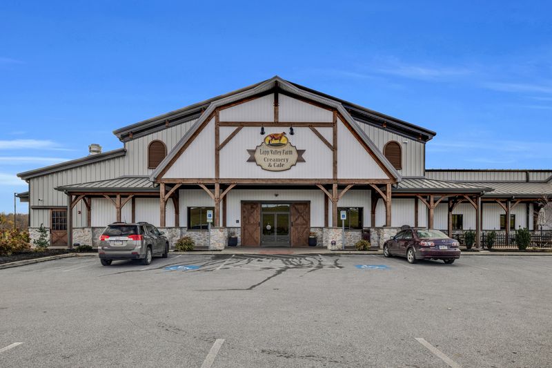Lapp Valley Farm Creamery & Café