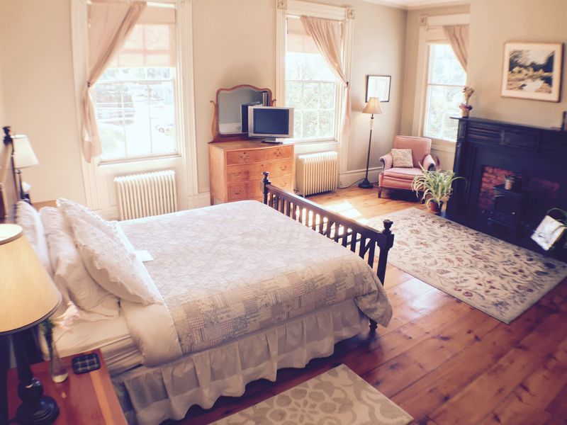 Borland House Inn