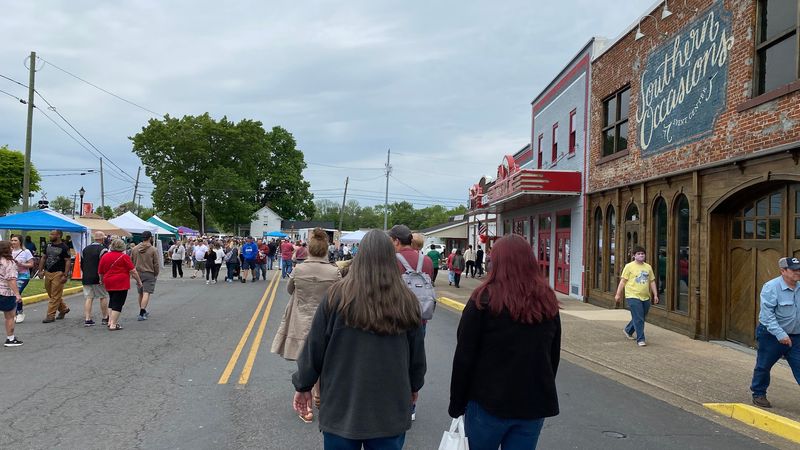 Live Music, Carnival Rides, and Evenings on Main Street
