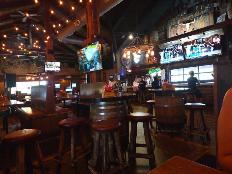 Live Music and Weekly Events Keep Things Lively