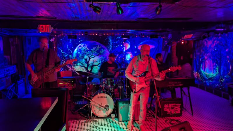 Live Music and the Energy of the Room