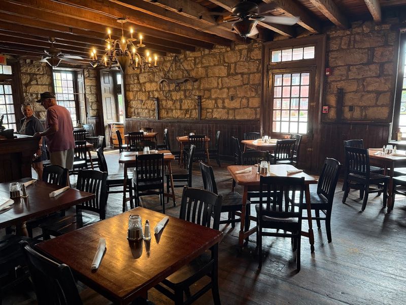 Live Music, the Historic Bar, and Weekend Atmosphere