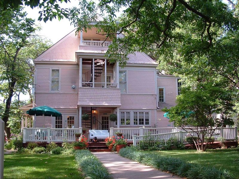 Location in the Historic District Makes Everything Walkable