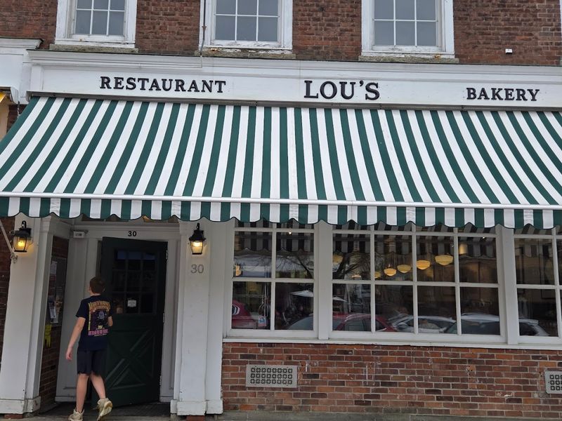 Lou's Restaurant and Bakery