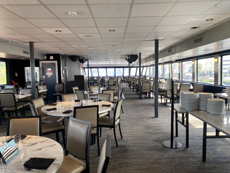 Lunch, Brunch, or Dinner, There Is A Cruise For Every Mood