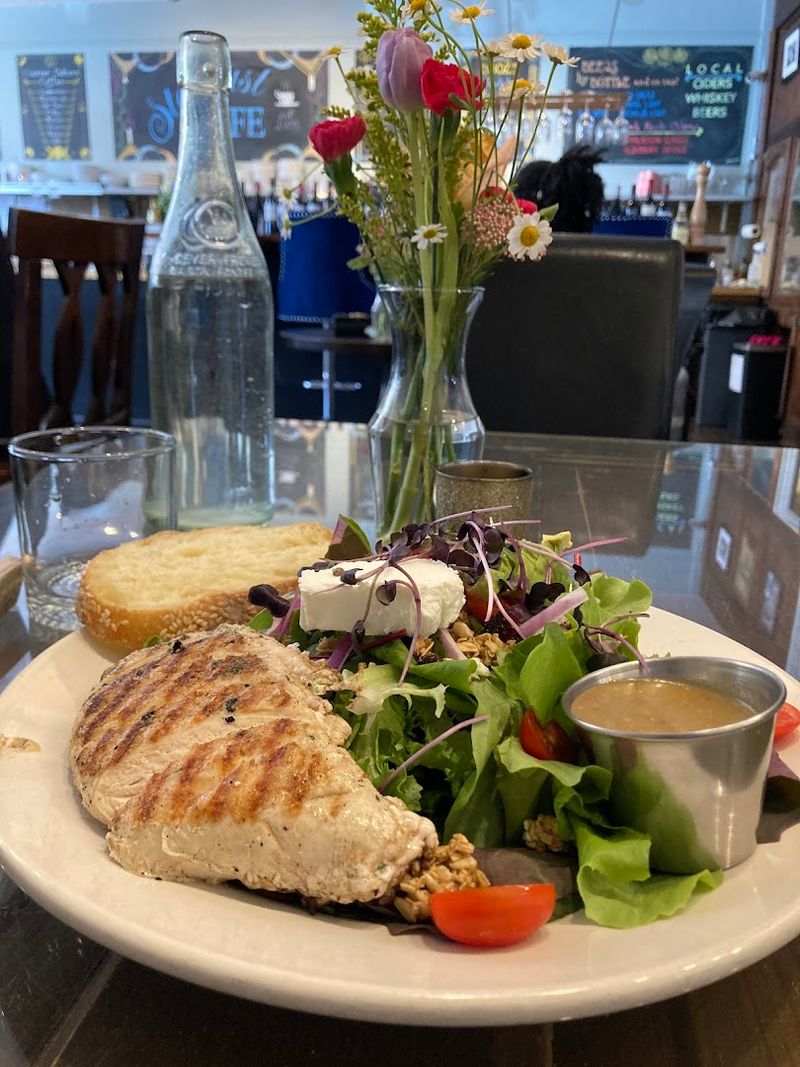Lunch That Feels Like a Local Secret