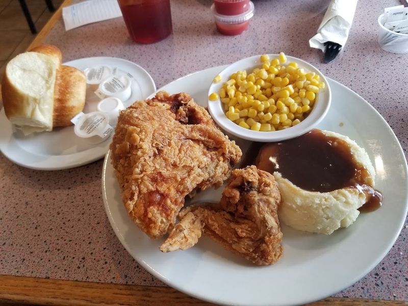 Lunch and Dinner Done the Midwestern Way