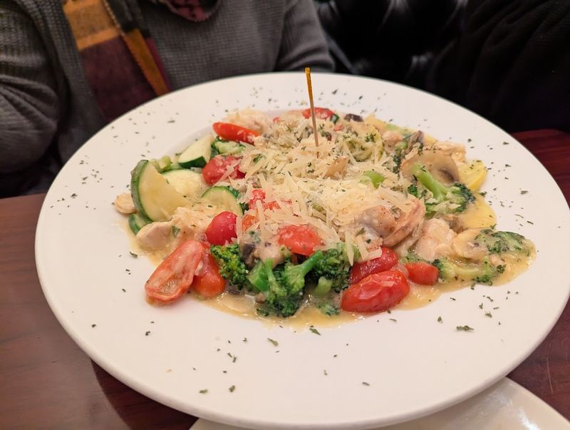 Lunch and Dinner Options That Fit Every Mood