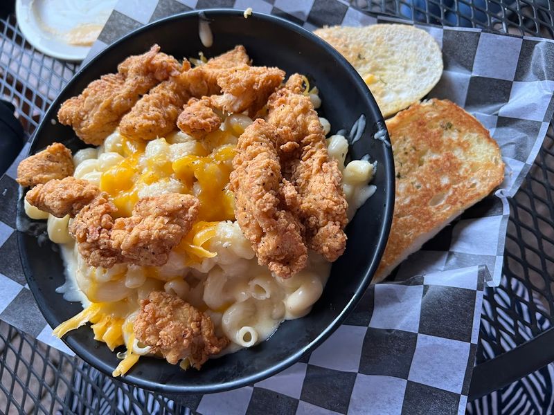Mac and Cheese: The Dish Everyone Keeps Talking About
