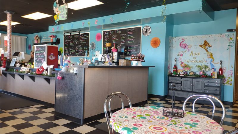 Madd Hatter Restaurant & Pub