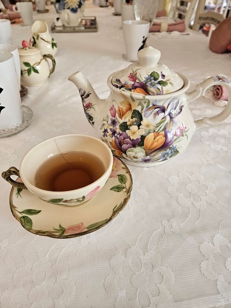 An Extensive Tea Selection That Rivals Specialty Shops