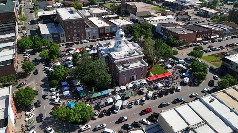 Main Street Murfreesboro Saturday Market