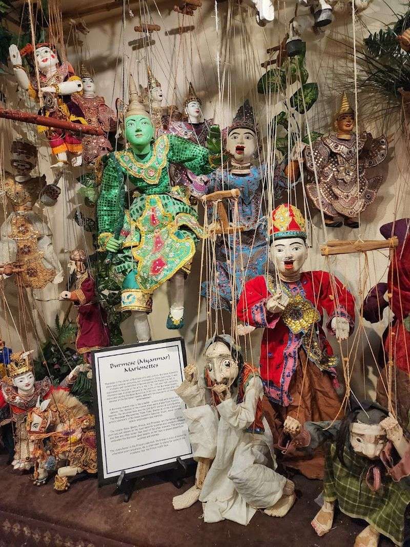 Make-Your-Own Puppet Workshops Worth Every Minute