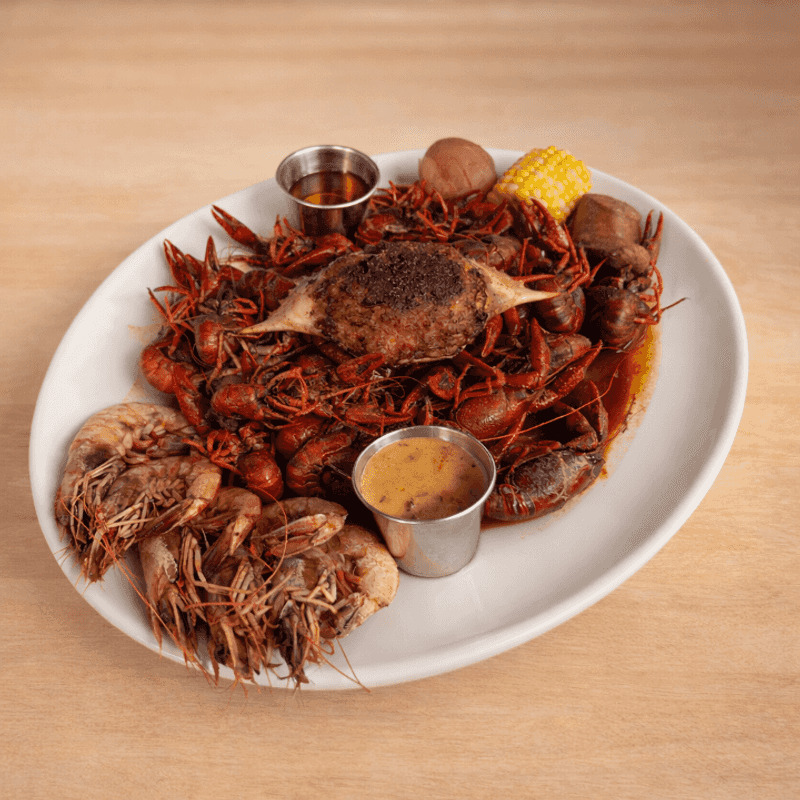 Menu Highlights That Keep Regulars Loyal and First-Timers Hooked
