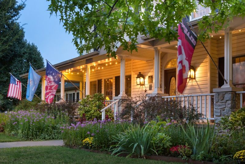Montford Inn Cottages, Norman, Oklahoma
