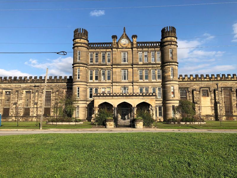 Moundsville
