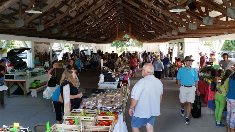 Mountain Fresh Farmers Market, Local Flavors Worth Waking Up For Mountain Fresh Farmers Market, Local Flavors Worth Waking Up For