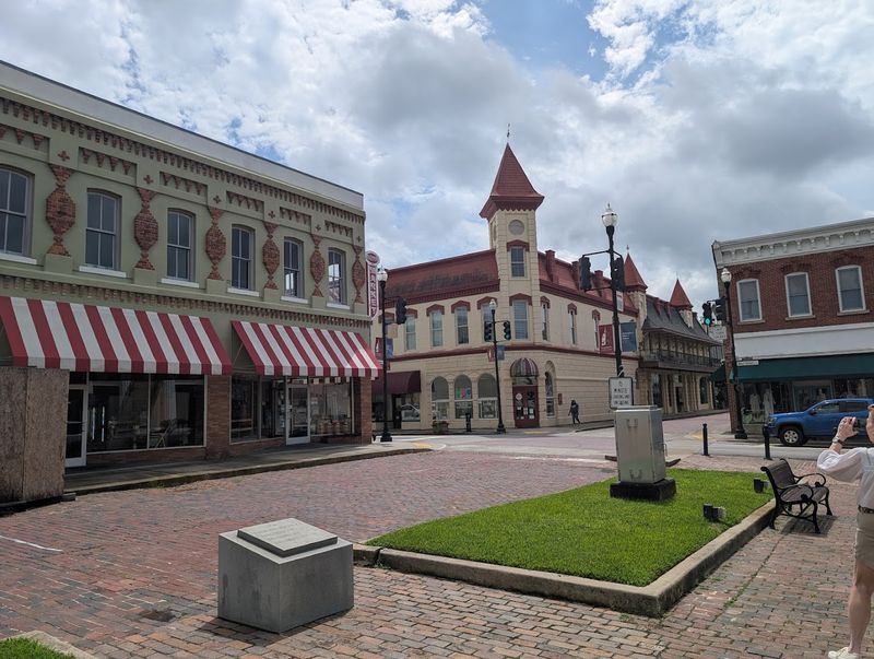 Newberry 