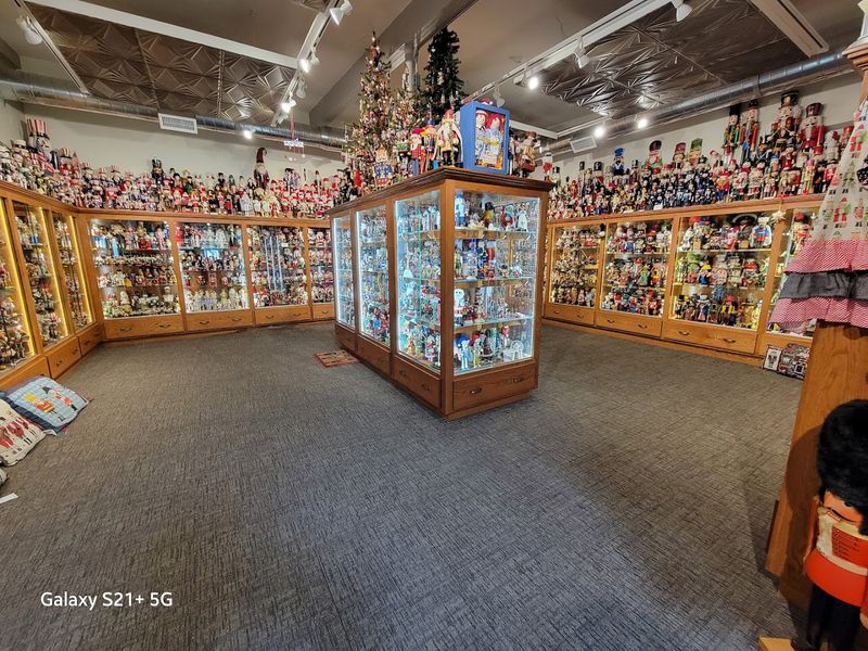 Nutcrackers From 50 Different Countries