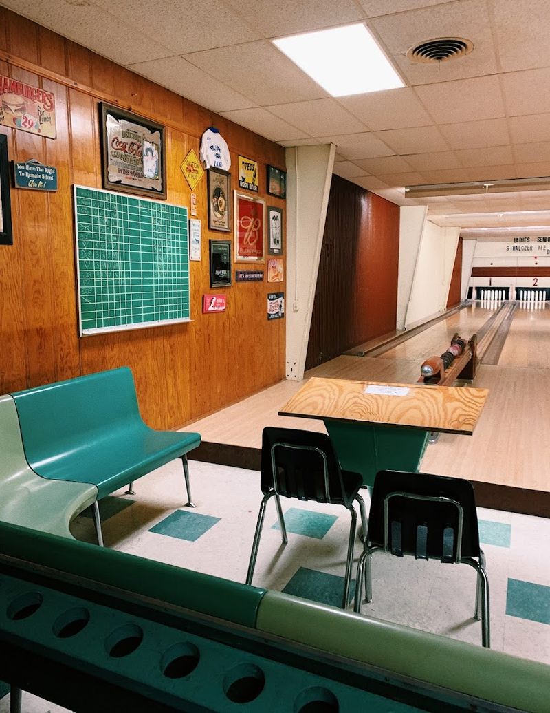 Oakland Park Bowling Lanes – Rockport, ME