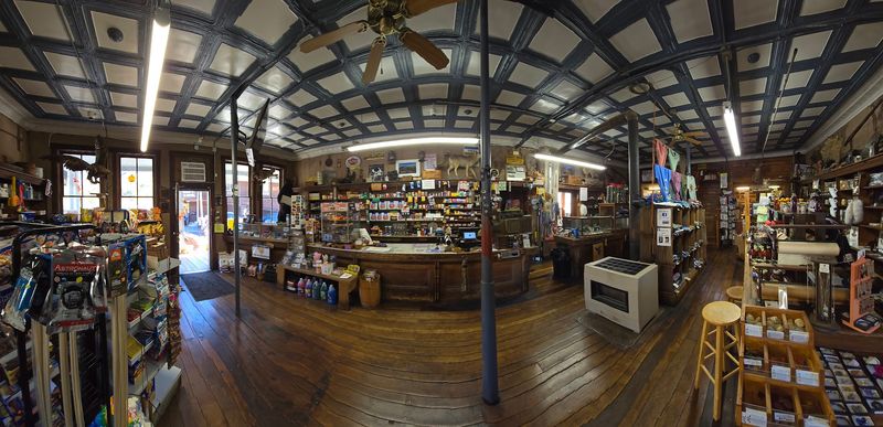 Original Hardwood Floors and Antique Ceilings Original Hardwood Floors and Antique Ceilings