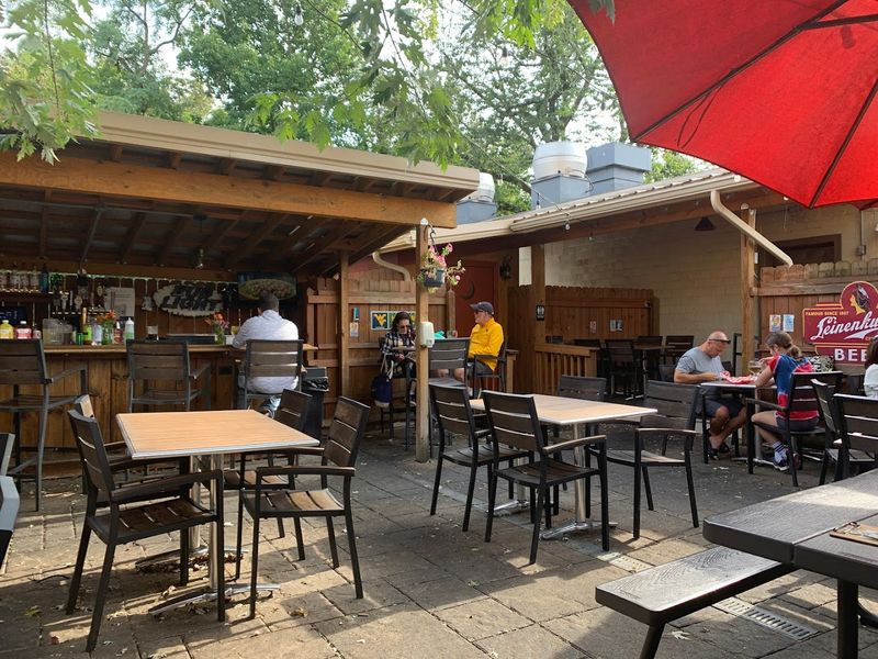 Outdoor Patio Dining With a Neighborhood Feel Outdoor Patio Dining With a Neighborhood Feel