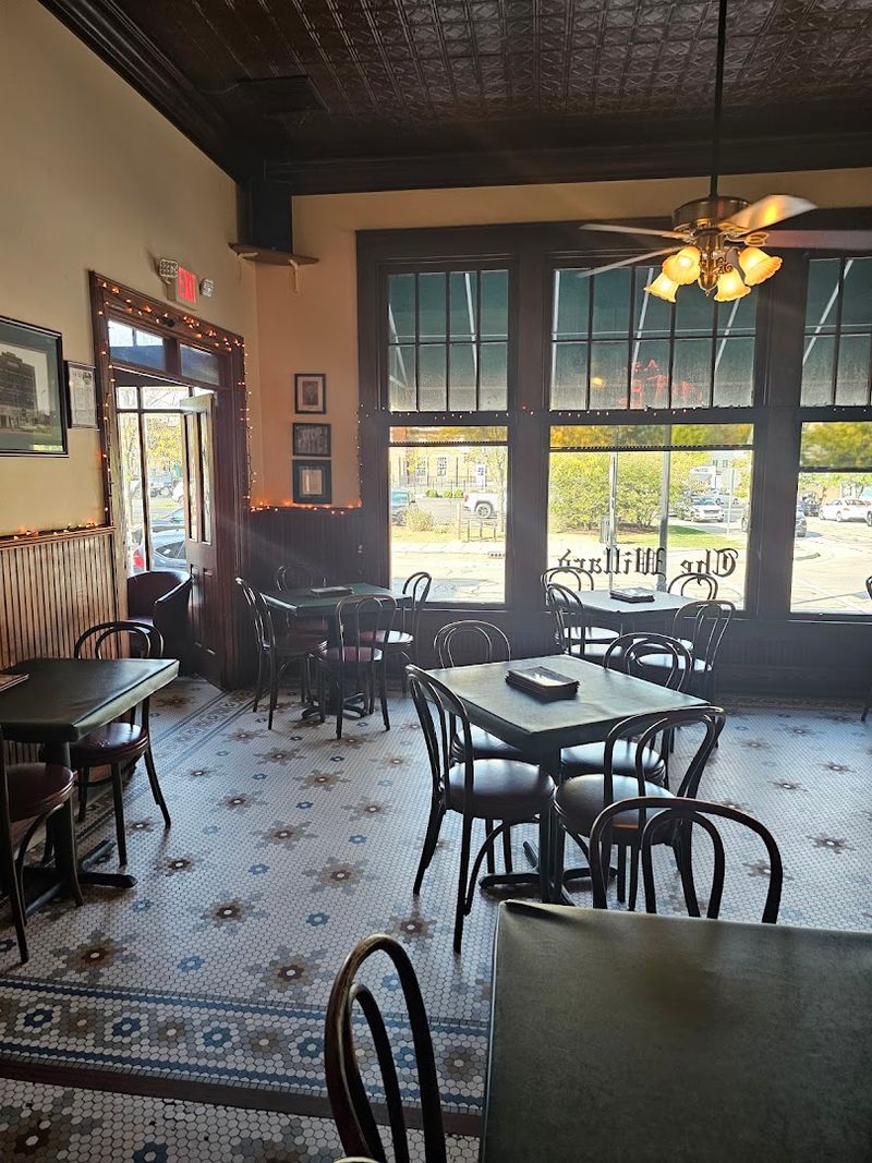 Outdoor Seating With a Downtown Franklin View Outdoor Seating With a Downtown Franklin View