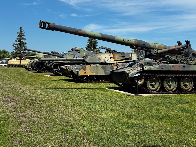 Outdoor Tanks and Armored Vehicles Outdoor Tanks and Armored Vehicles