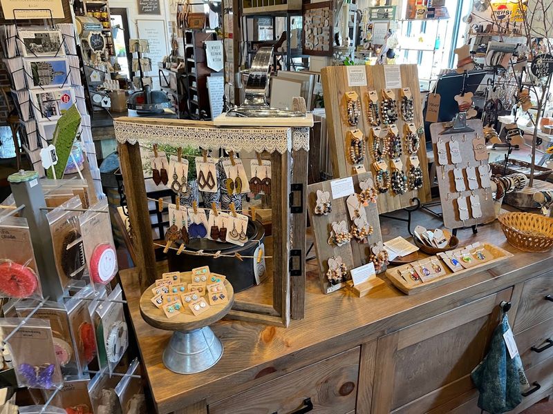 Over 50 Local Artisans Represented Under One Roof