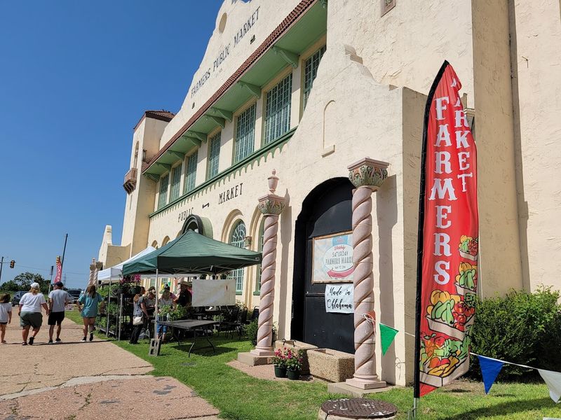 Parking, Accessibility, and Practical Visiting Tips