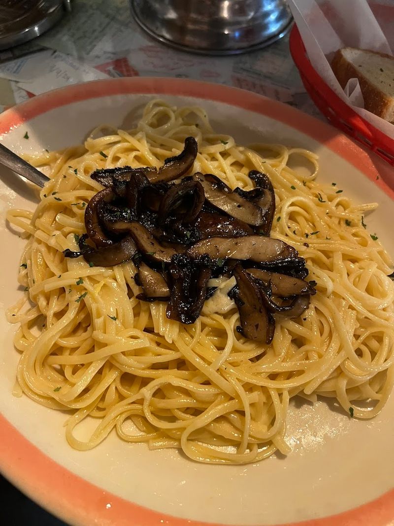 Pasta Dishes That Hold Their Own