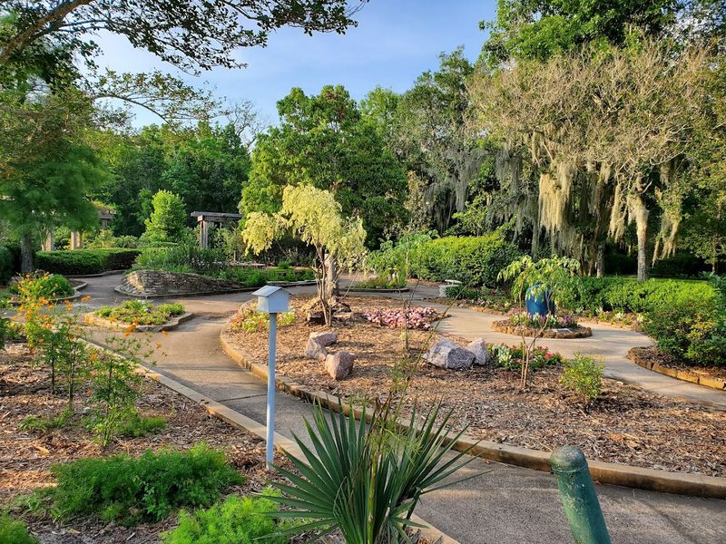 Paved Pathways That Make Every Corner of the Garden Reachable