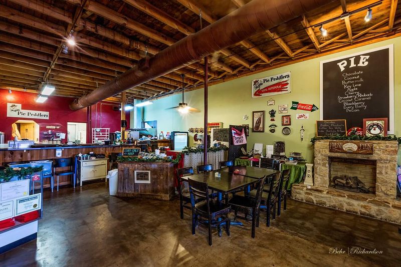 Pie Peddlers, Glen Rose