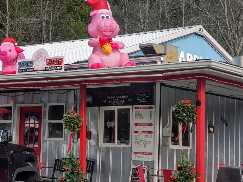 Piggy Went a Smokin' BBQ and Catfish, Wise Piggy Went a Smokin' BBQ and Catfish, Wise