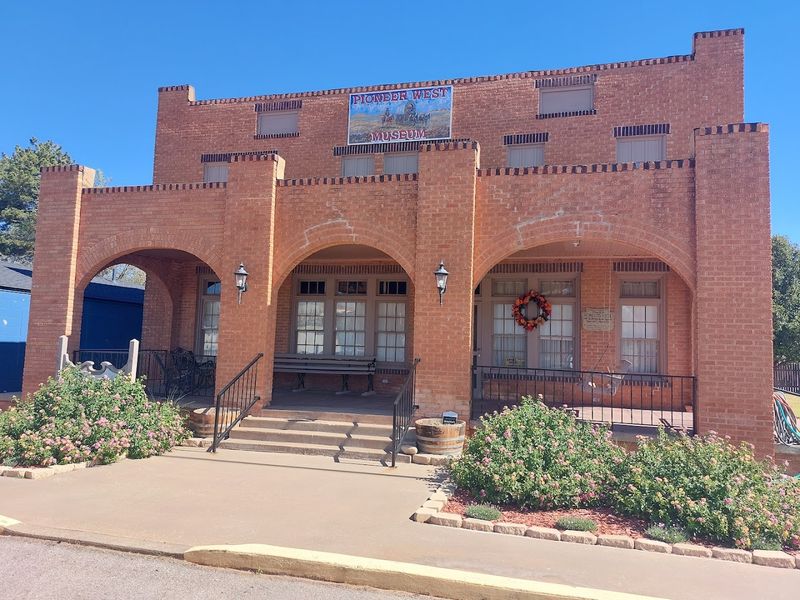 Pioneer West Museum Inside the 1928 Reynolds Hotel