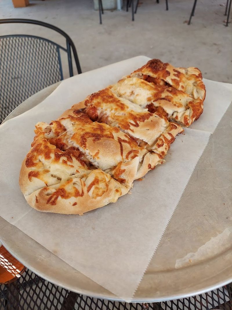 Pizza and Calzones That Earn Real Loyalty