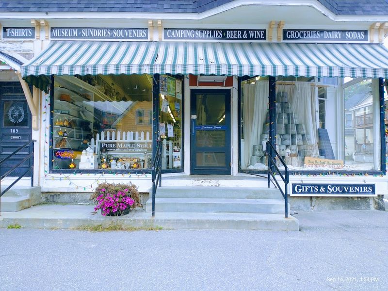 Plan Your Visit to 109 Main Street Before the Season Ends