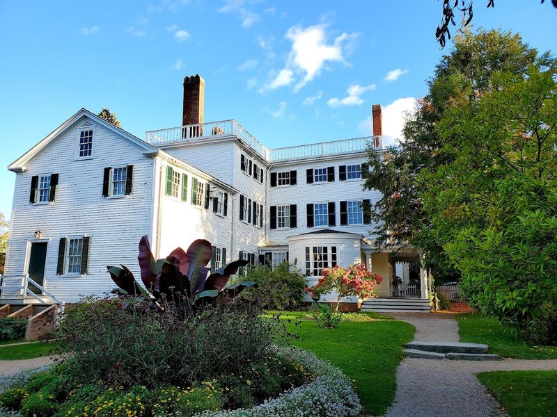Plan Your Visit to 14 Hancock Street, Portsmouth, New Hampshire