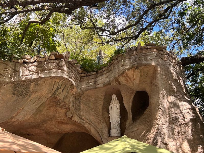 Planning Your Visit to Blanco Road