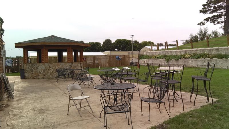 Planning Your Visit to Castle Rock Bar and Grill